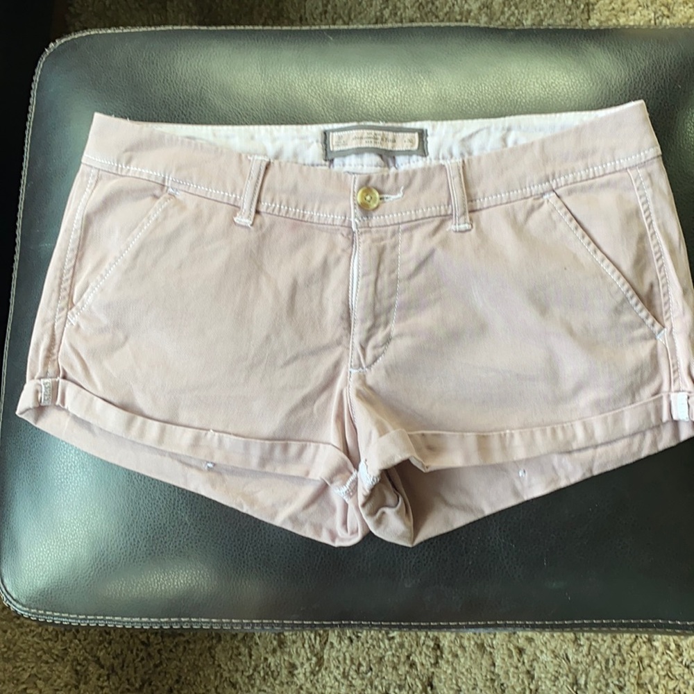 Abercrombie & Fitch women’s Mauve shorts